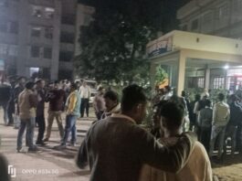 सिद्धार्थनगर में विवाहिता की संदिग्ध मौत, हत्या का आरोप:पीएम में सिर पर चोट और गला दबाने की पुष्टि, परिजनों ने थाने पर किया प्रदर्शन