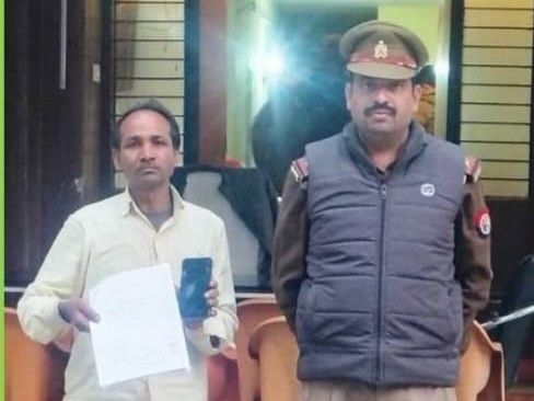 सोनौली पुलिस ने गुमशुदा मोबाइल बरामद किया: अभियान के तहत
