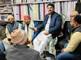 विधायक ऋषि त्रिपाठी त्रिवेणी कटरा पहुंचे: सोनौली में व्यापारियों और नगरवासियों से किया जन संवाद – Sonauli(Nautanwa) News