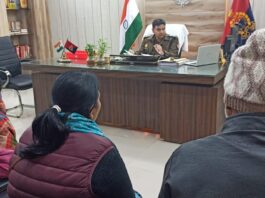 पुलिस अधीक्षक बलरामपुर द्वारा आमजन की समस्याओं/शिकायतों की जनसुनवाई* *त्वरित एवं गुणवत्तापूर्ण निस्तारण हेतु संबंधित अधिकारियों को दिए आवश्यक दिशा-निर्देश*