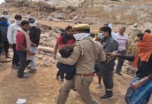 कोल्ड स्टोरेज ढहा, 8 मजदूरों की मौत