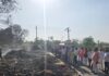 बनकटी डंपिंग ग्राउंड में लगी आग:अध्यक्ष प्रतिनिधि ने अधिकारियों संग बुझाई