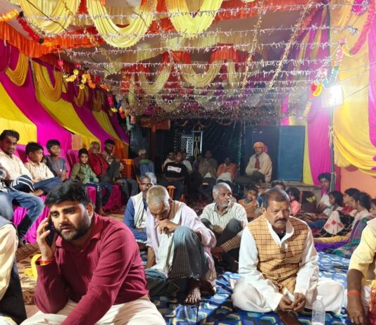 भागवत कथा सुनने से मोक्ष मिलता है:मथुरा बाजार में सात दिवसीय श्रीमद्भागवत कथा महापुराण जारी