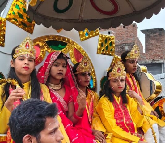 गायघाट में हिंदू नव वर्ष, राम नवमी पर शोभा यात्रा:हजारों श्रद्धालु हुए शामिल, भक्तिमय रहा वातावरण