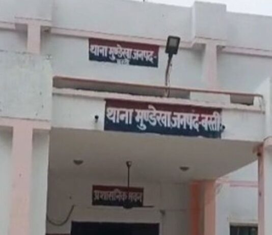 नोएडा में 28वीं मंजिल से गिरकर बीटेक छात्रा की मौत:बस्ती की रहने वाली थी, हादसे का कारण तलाश रही पुलिस