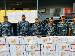 इंडो-नेपाल सीमा पर 18 लाख के हुक्का फ्लेवर जब्त:नवलपरासी में सशस्त्र पुलिस की कार्रवाई, तस्कर फरार