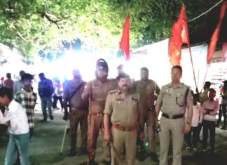 चैत्र नवरात्रि अष्टमी पर शोभायात्रा निकली:मझौवा भुलौरा में डीजे की धुन पर झूमे श्रद्धालु