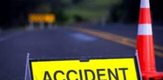 कालपी में पुल से मोटरसाइकिल गिरने से 4 लोगों की जान गई