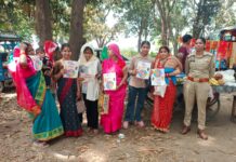 मिशन शक्ति 5 के द्वितीय चरण के तहत जनपद श्रावस्ती में “बहू-बेटी सम्मेलन” के माध्यम से महिला सशक्तिकरण हेतु 11 स्थानों पर 700 से अधिक बहू-बेटियाँ जागरूक*