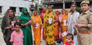 मिशन शक्ति–5 के द्वितीय चरण के तहत श्रावस्ती पुलिस का जनजागरूकता अभियान, महिलाओं व बालिकाओं को सुरक्षा और अधिकारों की दी जानकारी*