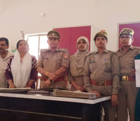 मिशन शक्ति” अभियान के तहत परिवार परामर्श केंद्र बलरामपुर में 03 पारिवारिक विवादों का हुआ सफल निस्तारण*