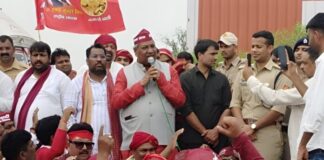 UP: प्रयागराज में संजय निषाद का धरना, श्रृंगवेरपुर धाम के पास मस्जिद हटाने की मांग, हाईवे पर जाम