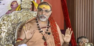 ‘रोको, टोको और ठोको’, गोरक्षा के नाम पर कैसी सेना बना रहे अविमुक्तेश्वरानंद?