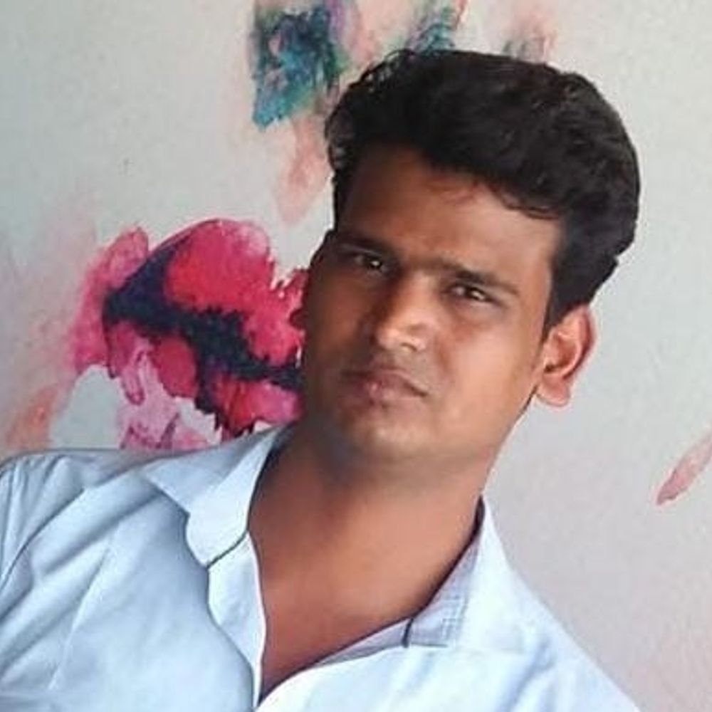 बस्ती में हाईटेंशन तार से झुलसकर युवक की मौत:नटौवा में मकान बनवाते समय हादसा, कार्रवाई न होने तक परिजनों का पोस्टमार्टम से इनकार