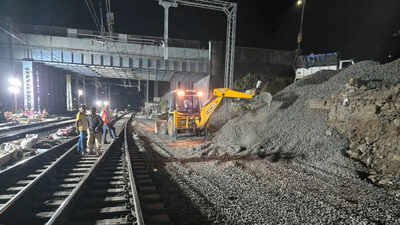 पहले 5 और अब 10 दिन की मोहलत, ईरान पर इतना मेहरबान क्यों हैं ट्रंप?