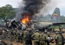 कोलंबिया में बड़ा हादसा, सैनिकों को ले जा रहा विमान टेकऑफ के वक्त हुआ क्रैश