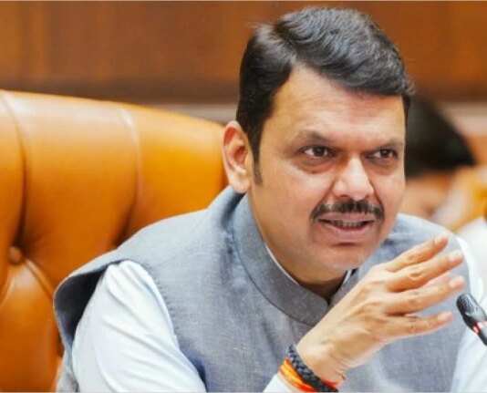 इंडस्ट्रियल परमिट में आसानी के साथ-साथ महाराष्ट्र में बिजली के रेट भी धीरे-धीरे कम किए जाएंगे – मुख्यमंत्री देवेंद्र फडणवीस