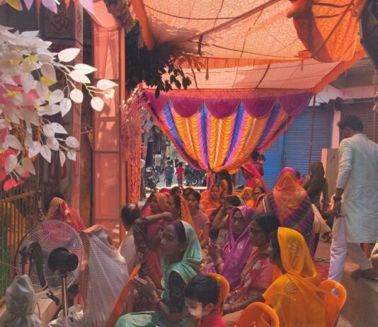 पिपलेश्वर महादेव मंदिर में विशाल भण्डारे का आयोजन:यज्ञ के बाद हजारों श्रद्धालुओं ने लिया प्रसाद