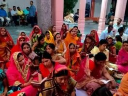 शोहरतगढ़ में श्रीराम जन्मोत्सव धूमधाम से मनाया:मंदिर परिसर में श्रद्धालुओं ने की पूजा-अर्चना