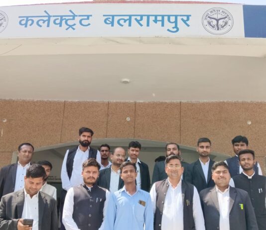 बलरामपुर में गैस होम डिलीवरी बहाल करने की मांग:युगल किशोर शुक्ल ने ADM को सौंपा ज्ञापन