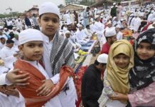 शिमला से दिल्ली, कश्मीर से कन्याकुमारी तक, कैसे मनाई जा रही ईद? तस्वीरें देखें