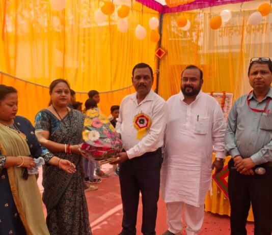 सादुल्लाहनगर के पीएम कम्पोजिट विद्यालय में वार्षिकोत्सव:बच्चों ने रंगारंग सांस्कृतिक प्रस्तुतियां दीं, अतिथियों ने किया सम्मान