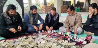 जानवर, सोना-चांदी दे रहे दान, ईरान की मदद को आगे आए कश्मीरी