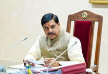 सीधी कलेक्टर हटाई, गुना एसपी पर भी कार्रवाई