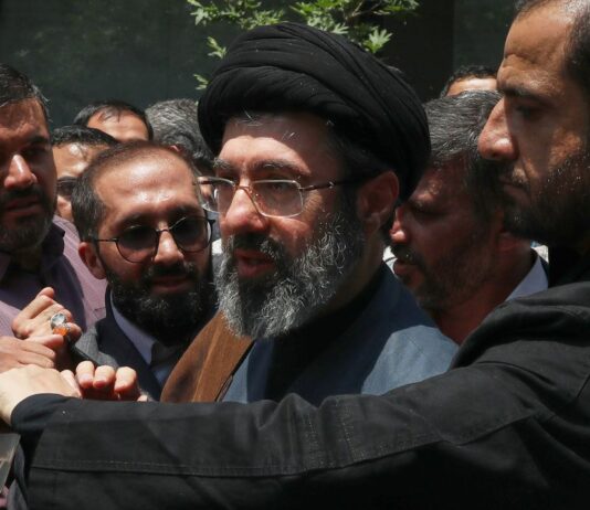 क्या जख्मी हैं मोजतबा खामेनेई, कहां चल रहा इलाज? रूस ने बता दिया