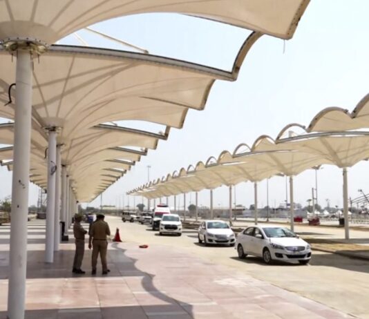 नोएडा एयरपोर्ट की हर जानकारी यहां देखें, PM मोदी आज करेंगे उद्घाटन