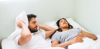 खर्राटों को आम आदत समझने की गलती न करें, हो सकती है गंभीर बीमारी