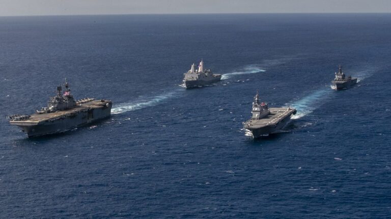 अब मचेगी तबाही! होर्मुज स्ट्रेट में स्पेशल यूनिट भेज रहा अमेरिका
