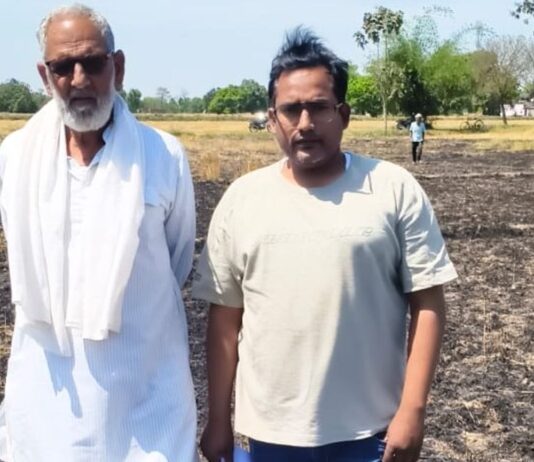 करौंदा खालसा में गेहूं की फसल में लगी आग:ग्रामीणों की तत्परता से बड़ा नुकसान टला