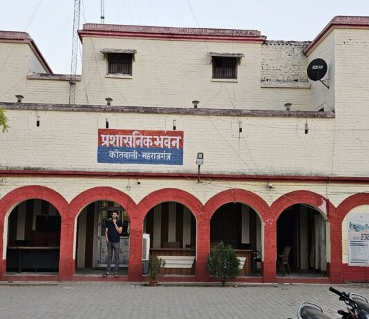 तेजाब फेंकने की धमकी से डरी किशोरी ने जहर खाया:आरोपी गिरफ्तार, कोर्ट में पेश कर भेजा गया जेल