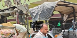 सोनौली के वार्ड-11 में सीसी रोड में अनियमितता:गुणवत्ताहीन कार्य पर नोटिस जारी, जांच की मांग