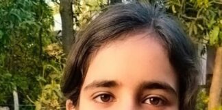 यूपी बोर्ड में जिले की बेटियों का जलवा:श्रद्धा 6वीं और आस्था 7वीं रैंक पर, स्कूलों में जश्न का माहौल