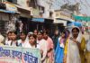 स्कूल चलो अभियान, छात्राओं ने निकाली जनसंपर्क रैली:बहराइच में अभिभावकों को बच्चों के नामांकन के लिए किया प्रेरित