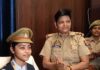 एक दिन की थाना प्रभारी बनीं छात्रा नित्या कसौधन:बस्ती में महिला थाना की कार्यप्रणाली को समझा
