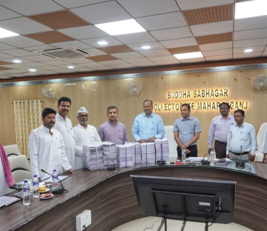 महराजगंज में मतदाता सूची से 2 लाख नाम कटे:SIR में सबसे ज्यादा पनियरा विधानसभा में मतदाताओं का नाम कटा