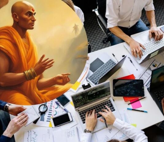 घर चलाने वाले पुरुषों के लिए चाणक्य की सलाह, आज के दौर के हिसाब से नहीं बदलेंगे ये 6 आदतें तो हमेशा के लिए हो जाएंगे अयोग्य News Desk