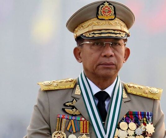 म्यांमार के नए राष्ट्रपति ने गिनाईं चुनौतियां, दक्षिण-पूर्व एशियाई देशों के समूह से रिश्ते सुधारने पर जोर News Desk