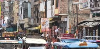 शोहरतगढ़ में ई-रिक्शा चालकों से घंटों जाम:यातायात नियमों का उल्लंघन, राहगीरों ने प्रशासन से की कार्रवाई की मांग