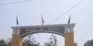 महराजगंज में घर में लटका मिला किशोरी का शव:लंबे समय से बीमारी के कारण अवसाद में थी, आत्महत्या की आशंका