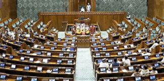 लोकसभा में ज्यादा वोट पाकर भी क्यों फेल हो गया महिला आरक्षण बिल, जानें अब आगे क्या?