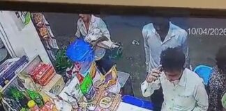 महाराजगंज में दुकान से रिफाइंड तेल चोरी:सीसीटीवी में कैद हुई घटना, दुकानदार ने दर्ज कराई शिकायत