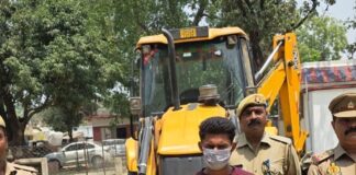 जेसीबी से जनरेटर चोरी का खुलासा:पुलिस ने शातिर चोर को दबोचा, दो जनरेटर बरामद