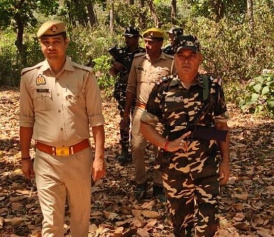 इंडो-नेपाल बॉर्डर पर पुलिस, SSB की संयुक्त गश्त:संदिग्ध गतिविधियों पर नजर, कानून व्यवस्था चाक-चौबंद रखने का अभियान