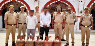चोरी किये गये 5 खाली गैस सिलेंडर के साथ दो अभियुक्त गिरफ्तार