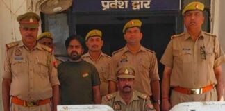 ई-रिक्शा चोरी का खुलासा, आरोपी गिरफ्तार:वाल्टरगंज पुलिस ने कटा हुआ वाहन बरामद किया
