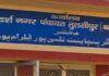तुलसीपुर की वीआईपी कॉलोनी में जल निकासी समस्या:5 साल से कोई काम नहीं, घरों में घुस रहा बारिश का पानी